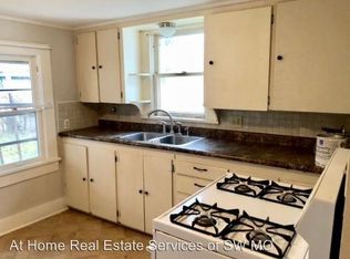 620 W Webster St, Springfield, MO 65802