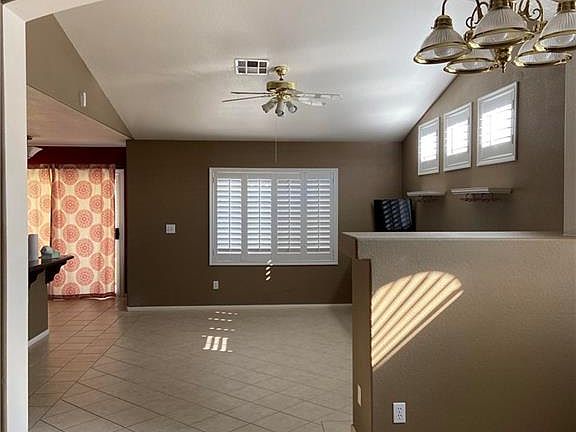 5th image of 7952 Dinsmore Dr