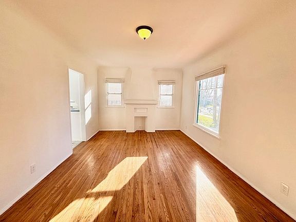 4th image of 486 San Clemente St