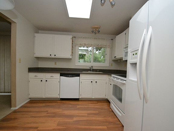 4th image of 24702 13th Ave S