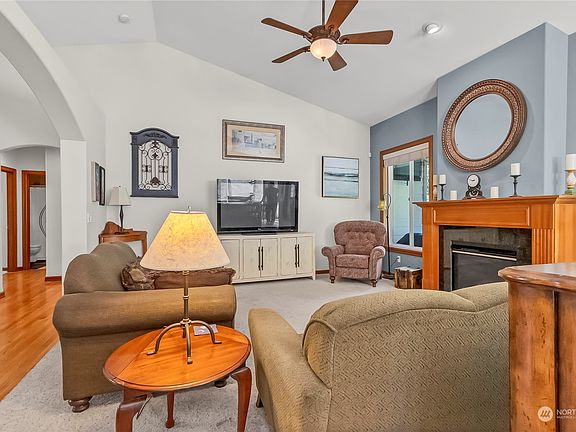 3rd image of 14415 50th Avenue E