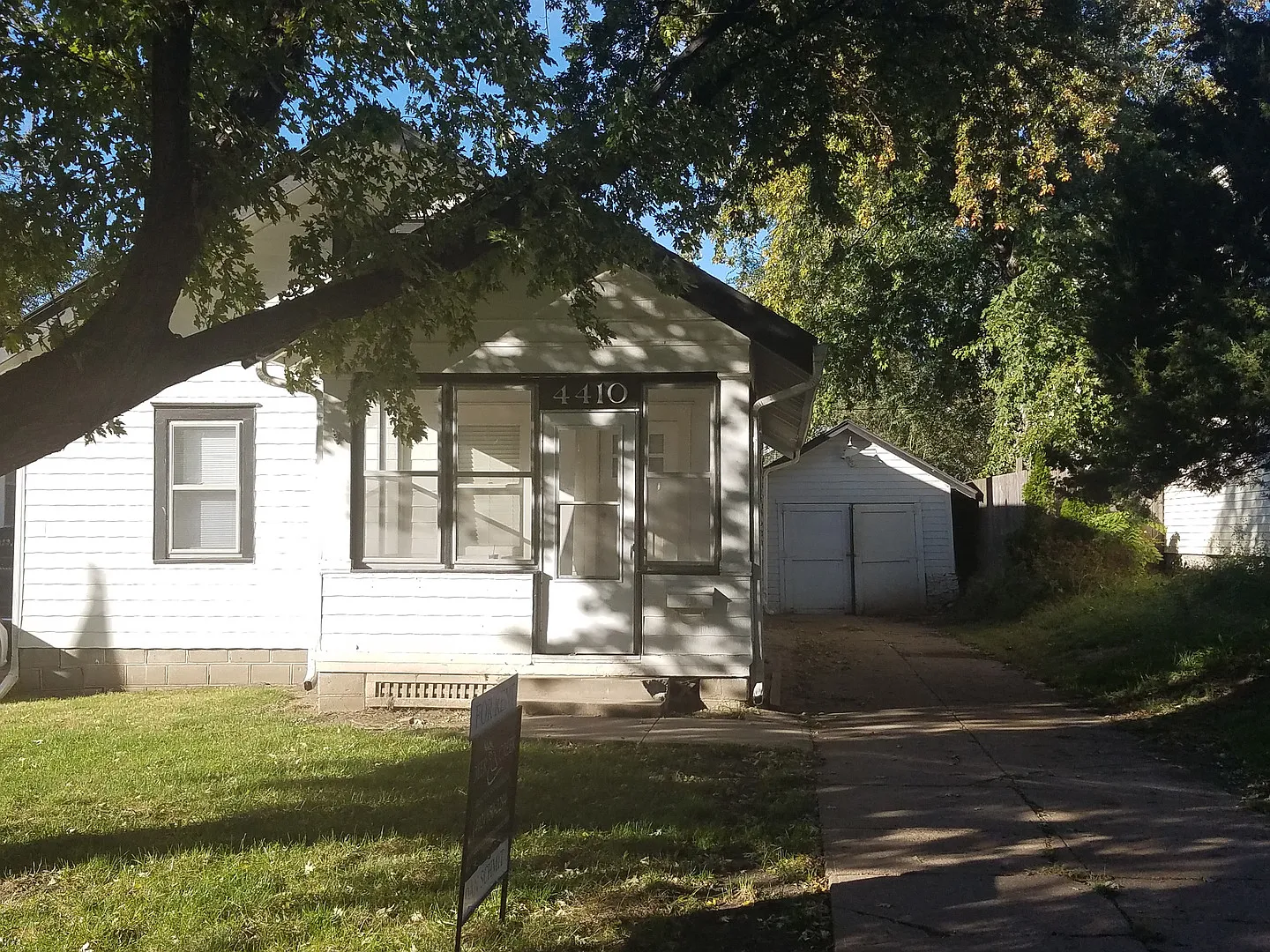 2 Bed/1 Bath — Photo 1