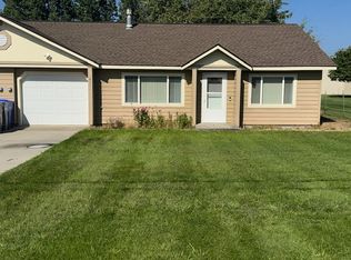 18713 E 8th Ave, Greenacres, WA 99016