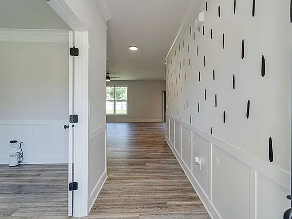 3rd image of 7 Limox Ln