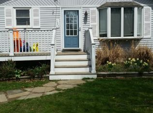105 Argyle Dr #11A, Shirley, NY 11967
