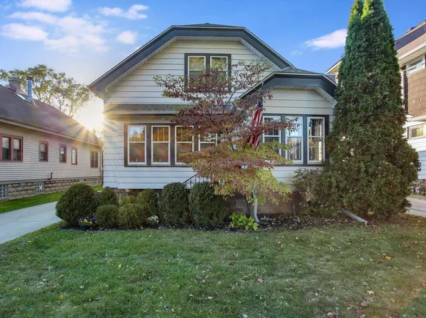 2237 North 65th STREET, Wauwatosa, WI 53213