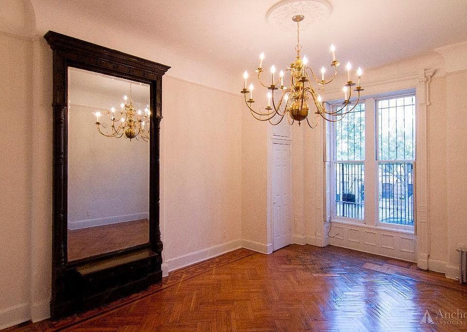 2nd image of 210 Hancock St APT 4