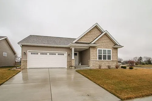 9704 Tiercel Dr Photo 1