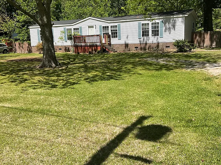 162 Ranchland Dr — Photo 2