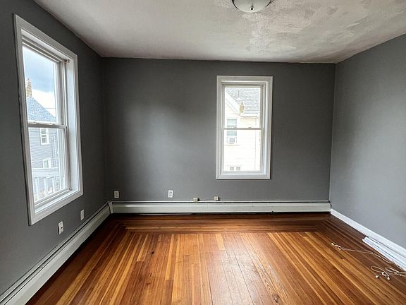 FRONT BEDROOM FIRST LEVEL