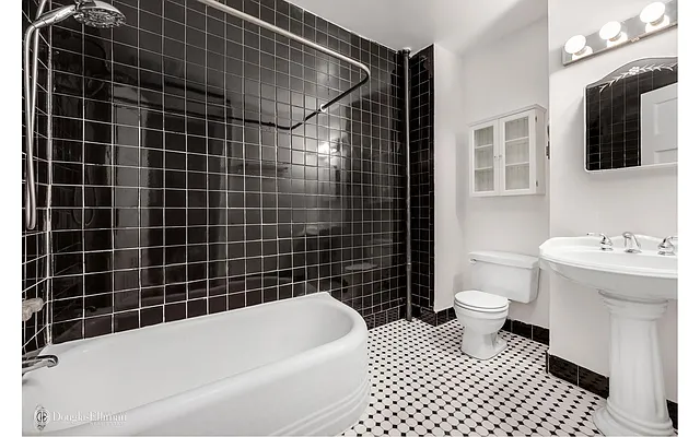 Rented by Douglas Elliman | media 15