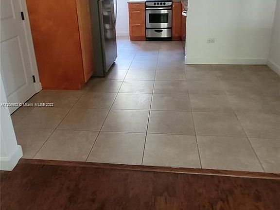 4th image of 215 Sidonia Ave APT 2