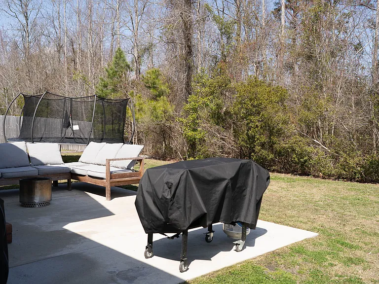 149 Bridgeport Dr — Photo 3