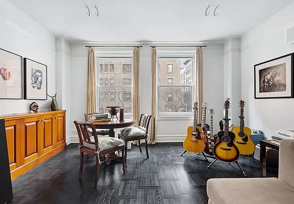 4th image of 800 W End Ave #3A