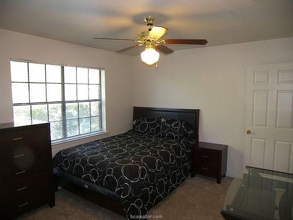 4th image of 1810 Woodsman Dr APT C