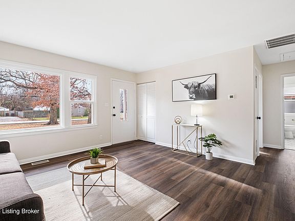 4th image of 2721 Klondike Ln