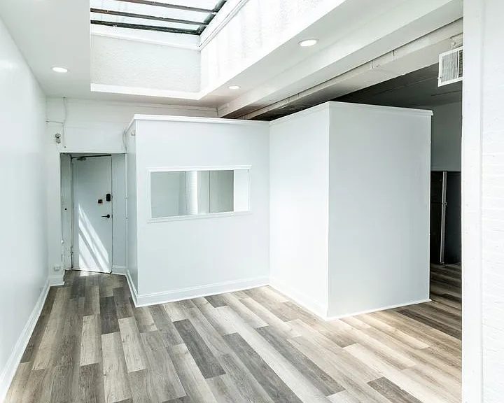 814 N Broad St — Photo 8