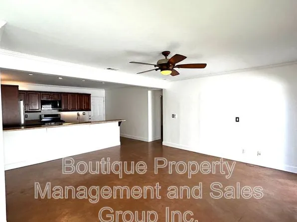 2285 Santa Ana Ave, Costa Mesa, CA 92627