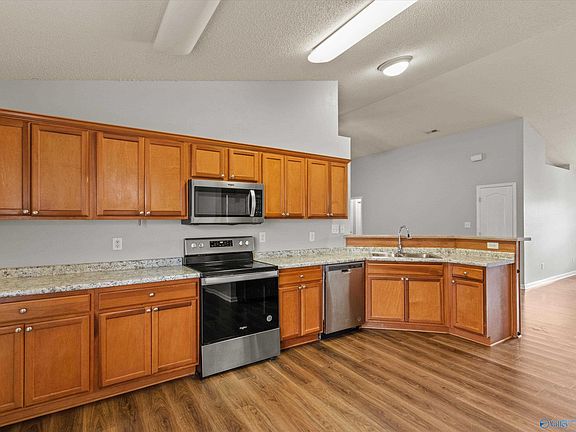 5th image of 107 Millside Ln