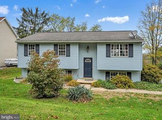 4127 Millbrook Rd, Mount Joy, PA 17552