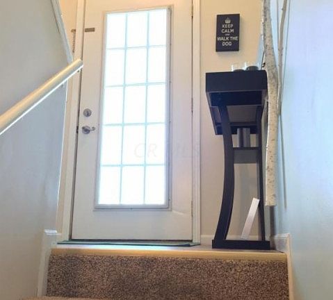 5th image of 225 Green Meadow Dr