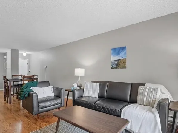 (undisclosed Address), Honolulu, HI 96825