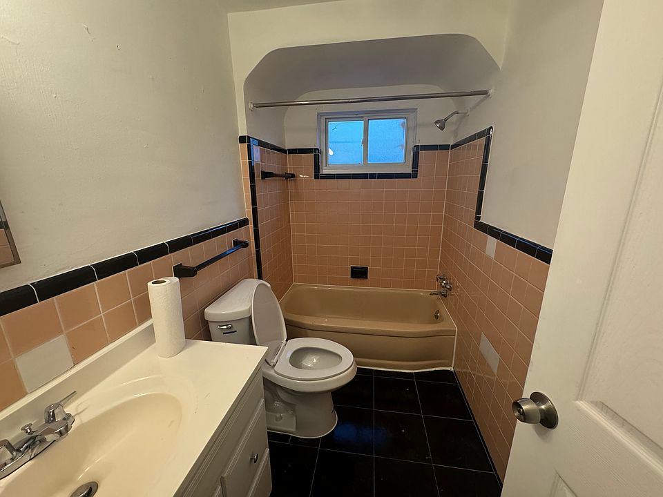 1st image of 6457 Mettetal St #3