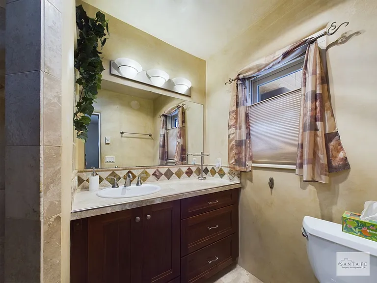 303 Sena St — Photo 14