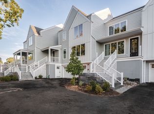 15-17 Jewett Pl #1, Newton, MA 02458