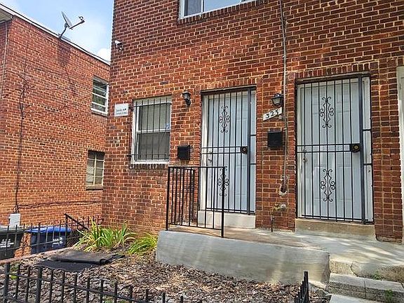 2nd image of 323 54th St NE