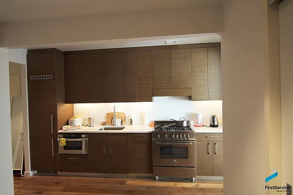 Rented by FirstService Realty (legacy) | media 35