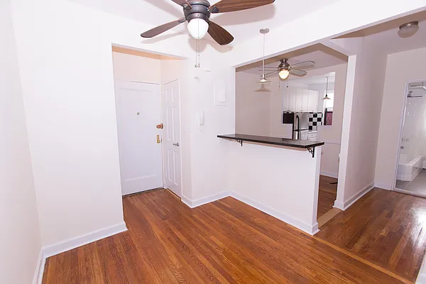 Sold by Re/Max In The City | media 6