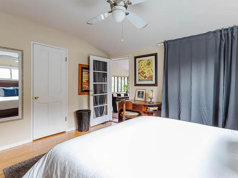 15424 Vose St — Photo 22