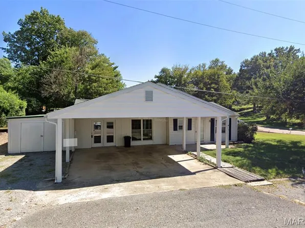1958 Dunklin St, Cape Girardeau, MO 63701