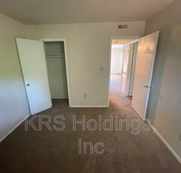 1215 Nelson St #D — Photo 15