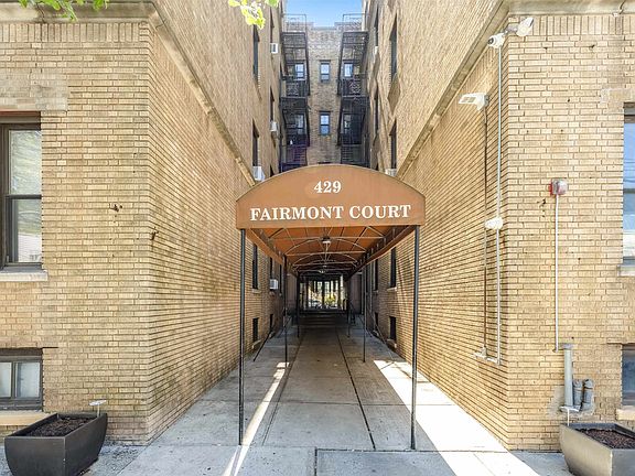 4th image of 429 Fairmount Ave APT 108