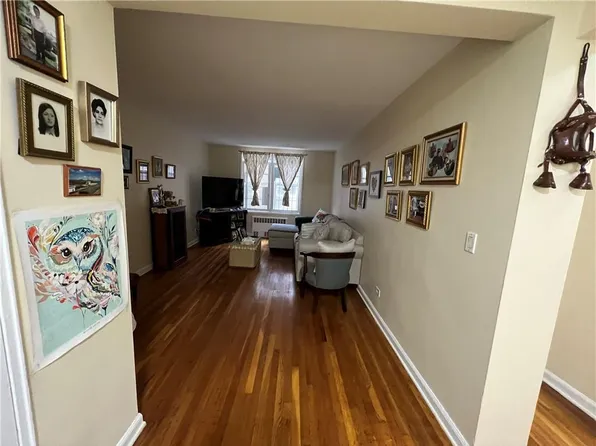 2104 Holland Avenue #2A, Bronx, NY 10462