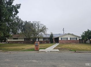 2708 El Caballo Ave, Bakersfield, CA 93304
