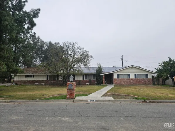 2708 El Caballo Ave, Bakersfield, CA 93304