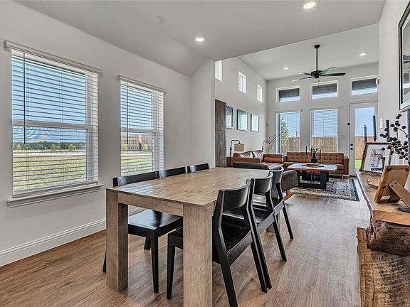 4th image of 2331 Aspen Chase Dr