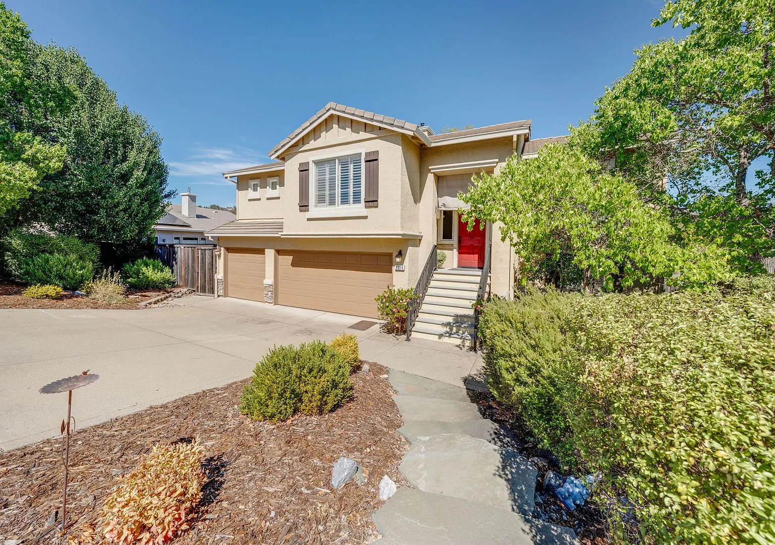 Spacious El Dorado Hills Home with 3-Car Garage, Solar, and Greenbelt Views! — Photo 1