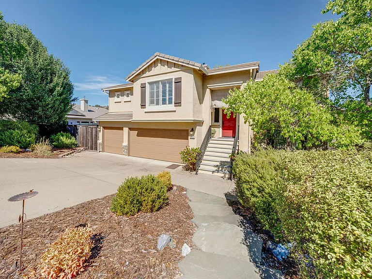 4011 Prairie Falcon Dr — Photo 7
