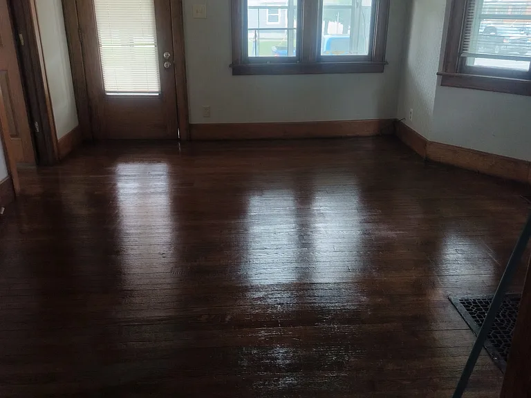 7 E Noble Ave #1 — Photo 6
