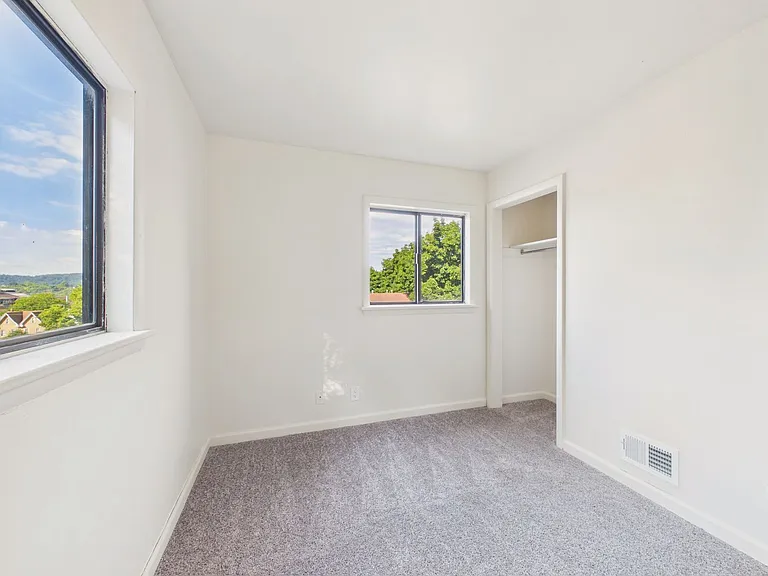 539 Saint Marys Dr — Photo 10