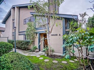 18838 Hatteras St #A, Tarzana, CA 91356