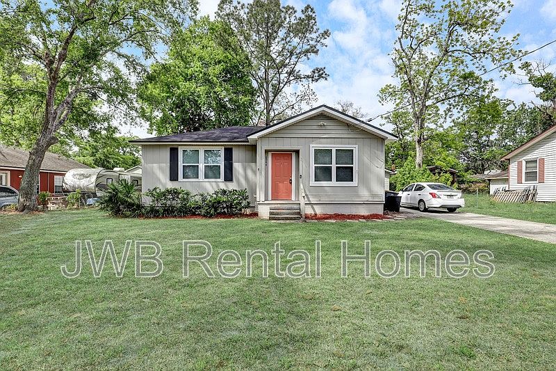 1st image of 8944 Jackson Ave #1
