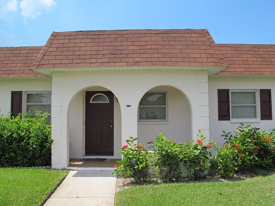 55+ Villa