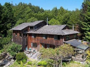 721 Fickle Hill Rd, Arcata, CA 95521