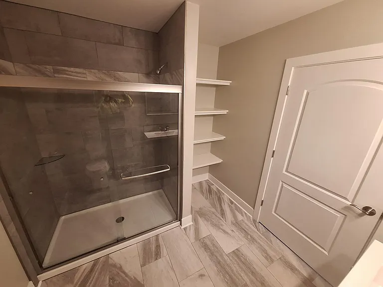 11290 Broadway St — Photo 58