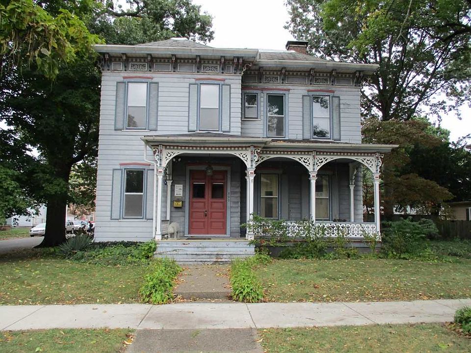1st image of 800 S Center St